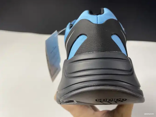 'Bright GZ3079 MNVN Cyan' Boost Yeezy 700 ADIDAS 0606